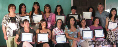 YUNGAYINO.CL - Mujeres de Sector Ranchillo Bajo de Yungay Certifican en Peluquería